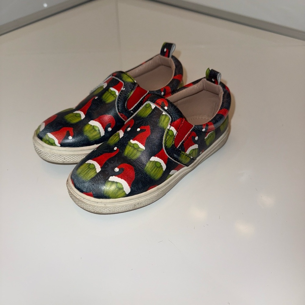 A Bear Co Christmas Gnome Slip-Ons Size Unknown See Pics For Measurements